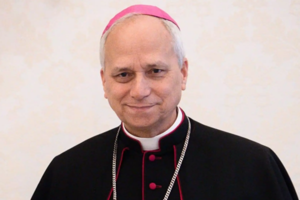 Robert Francis Prevost, novo papa “Leão XIV”, faz seu primeiro discurso